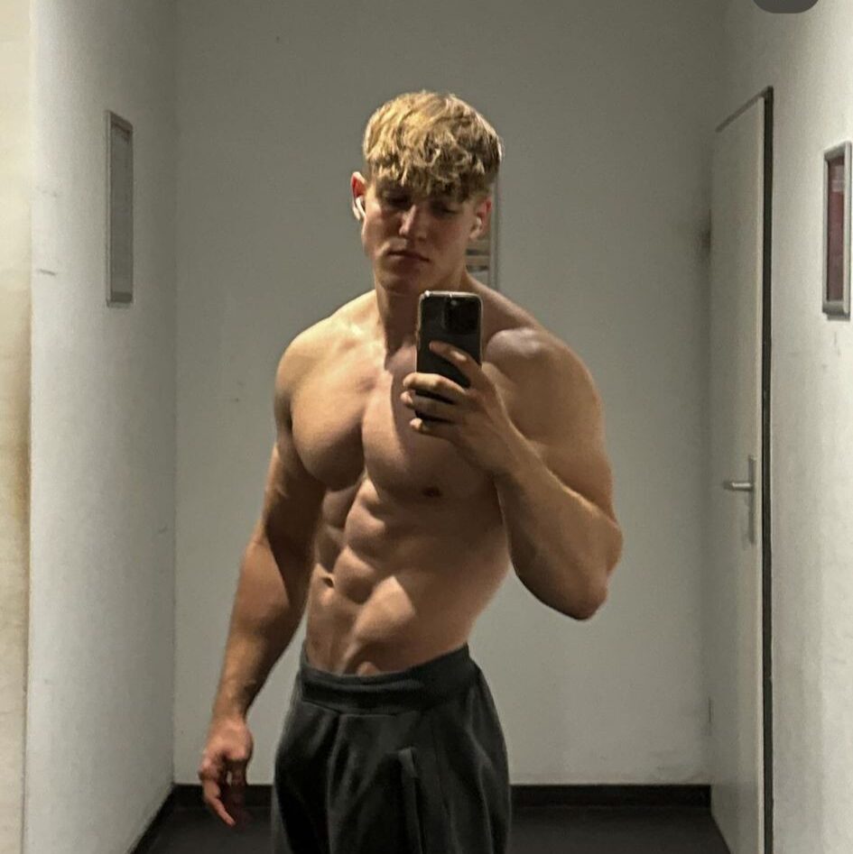 Adoration_influencers3