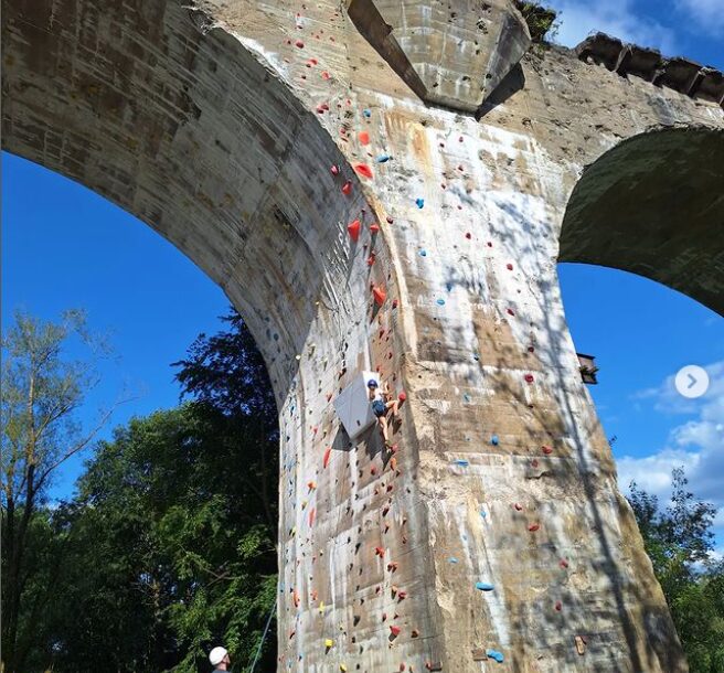 Climbing on unique things 3