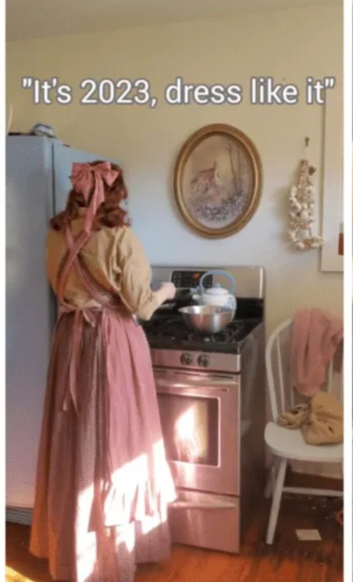 CottagecoreDress2_HistoricalLiving
