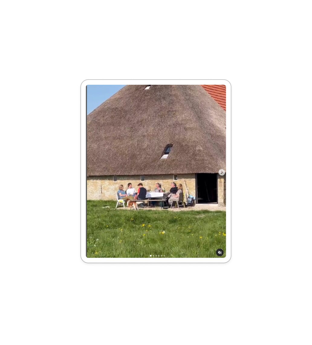 Country Cottage Life 2