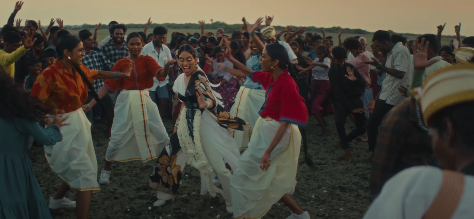 Dhee – Community Dance and Fashion