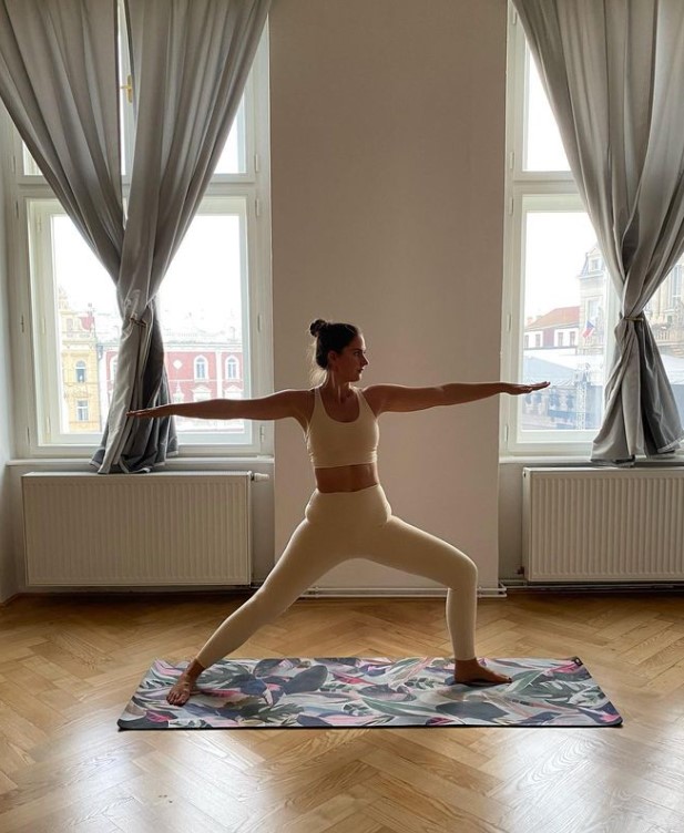 joga girl