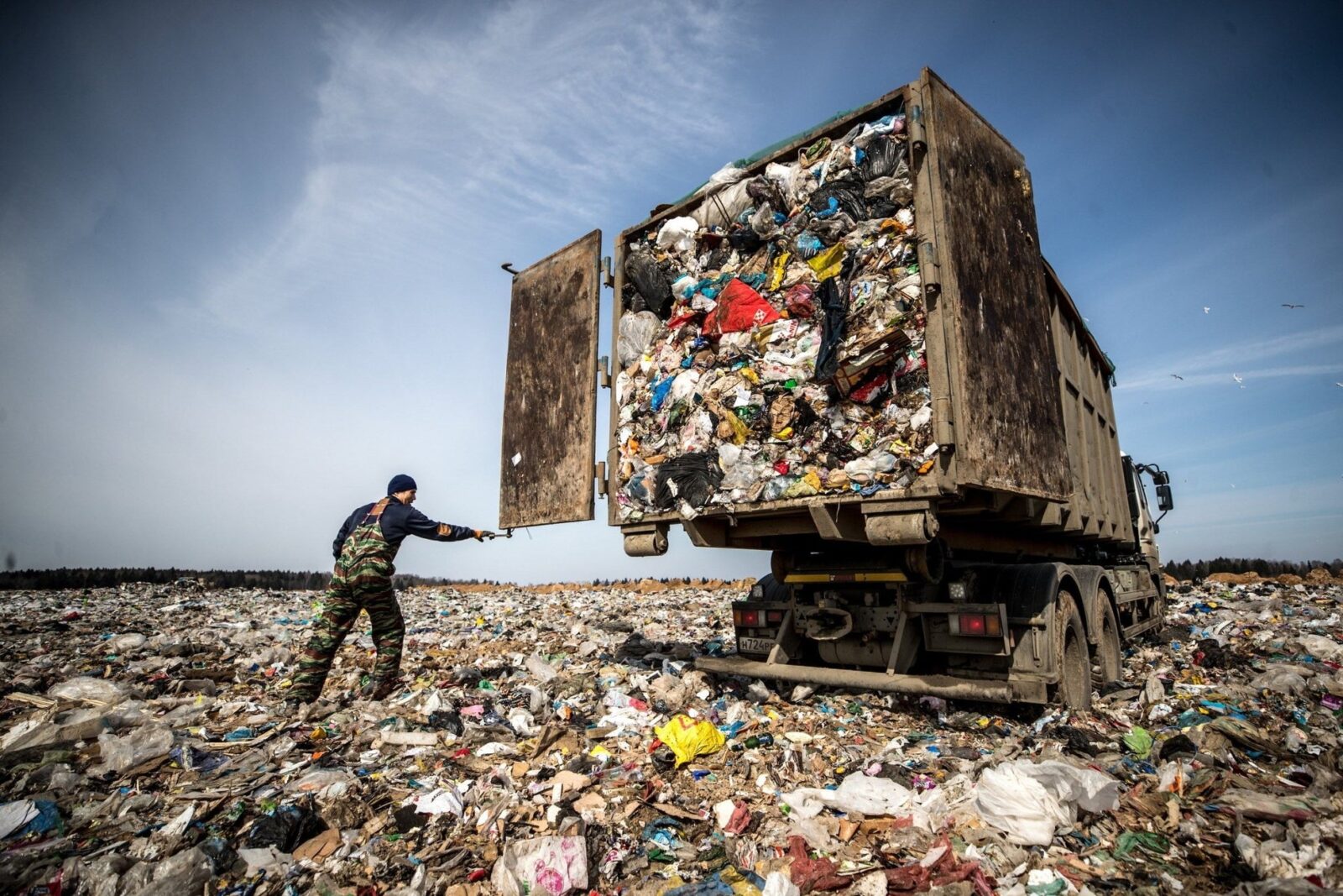 Landfill_RejectHyper-consumerism