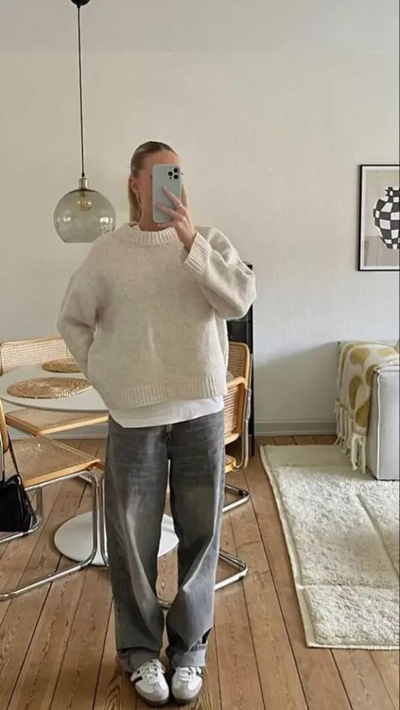 Minimalist outfit