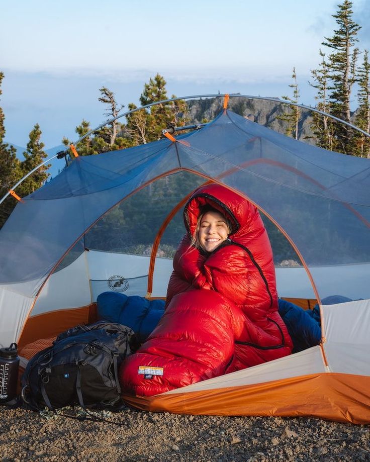 Sitting sleeping bag in tent