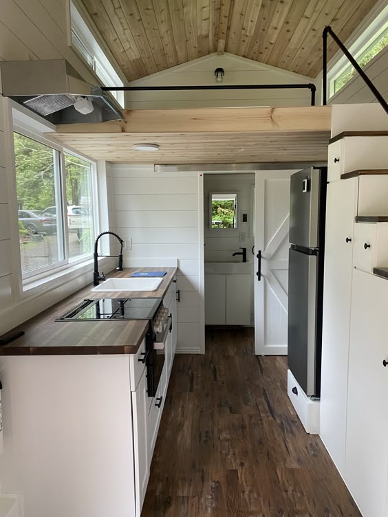 Tiny house_essentials