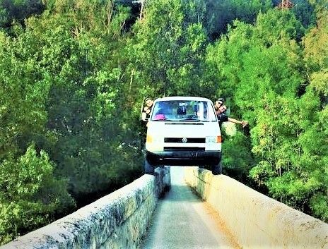 Van_On_Bridge