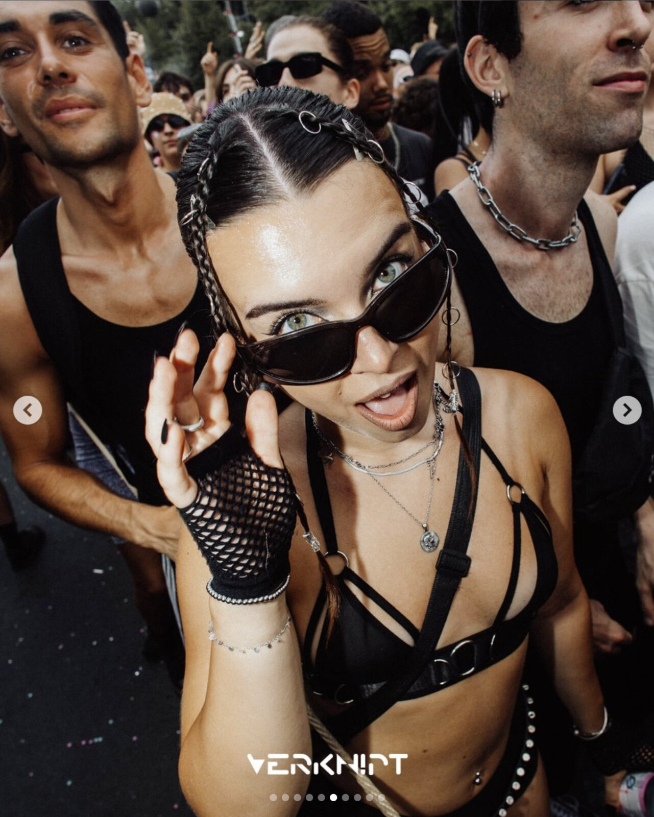 fishhnet_gloves