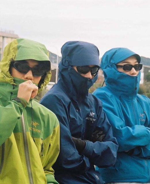 functional-wear-group-glasses