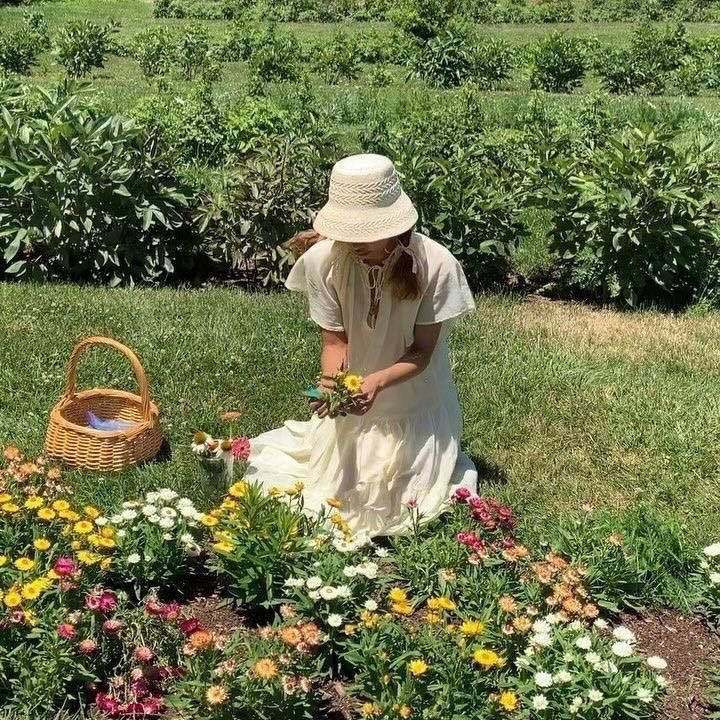Gardening aestethic