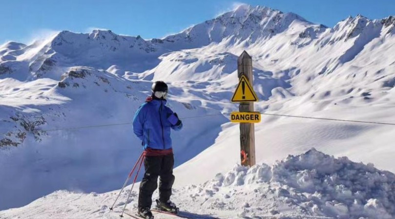 guy skiing