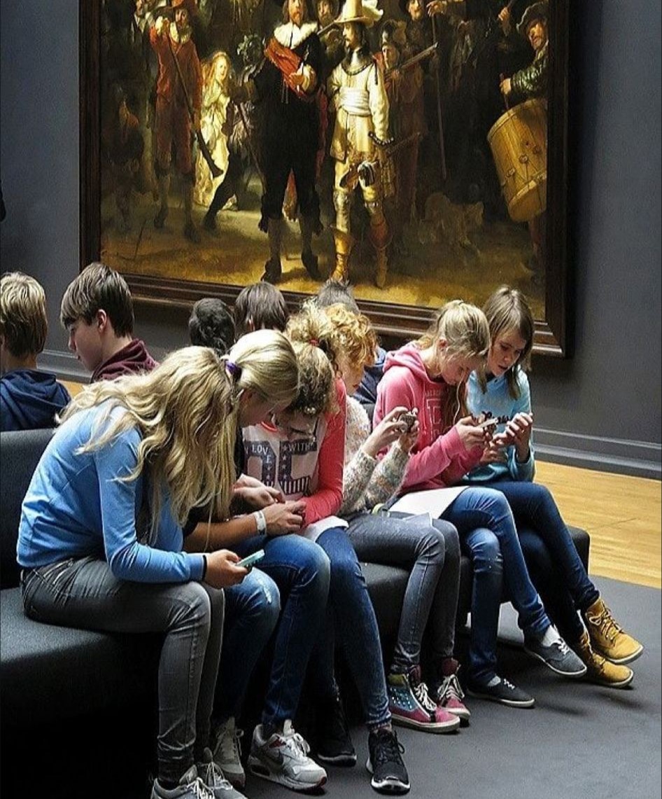 kids on phone