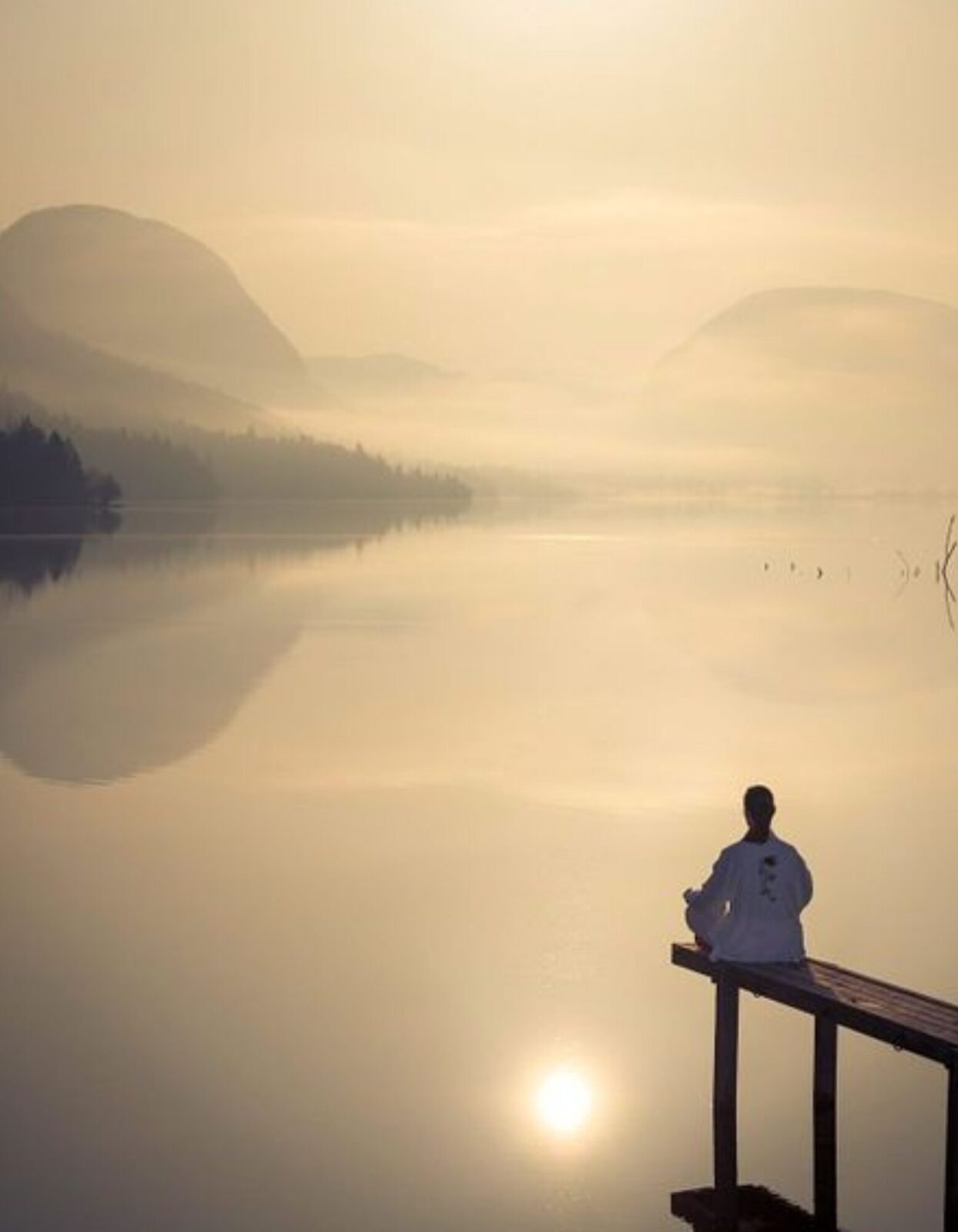 lake-mountains-riser