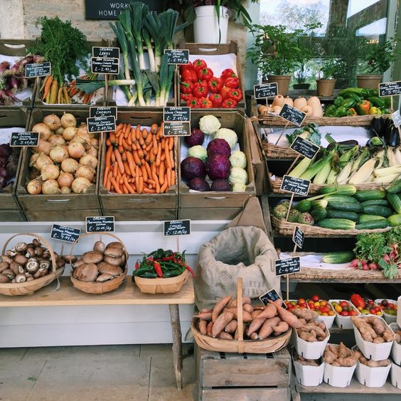 localmarkets-organic vegetables in the market-2
