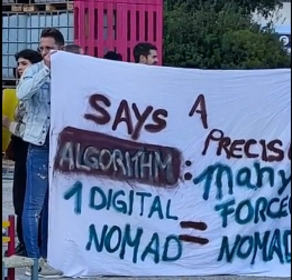localprotestagainstnomad-increasingsocialtensionsbetweenlocalsandnomads-sustainableactivismandresponsiblenomadism