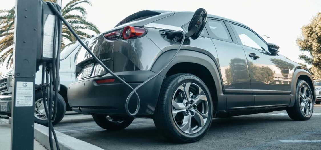 magnetsboostevbatterycharging-sustainableinfrastructure-nomadicfreedom