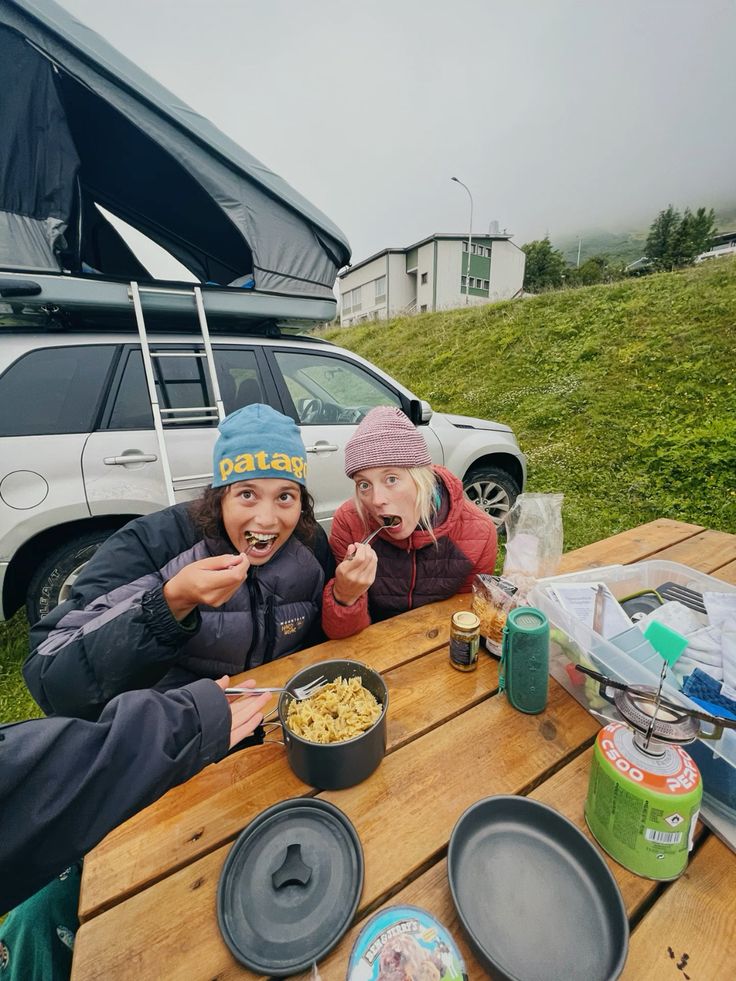 munching-food-camping
