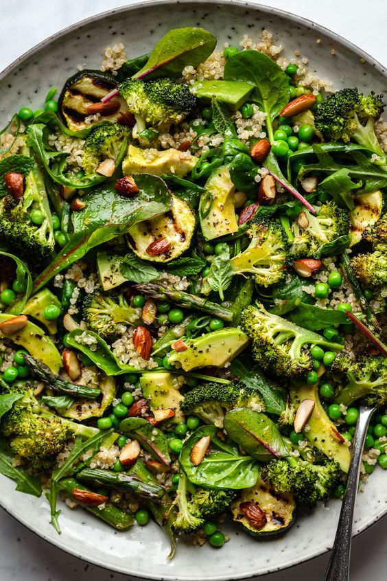 plantbaseddiet-green vegan salad
