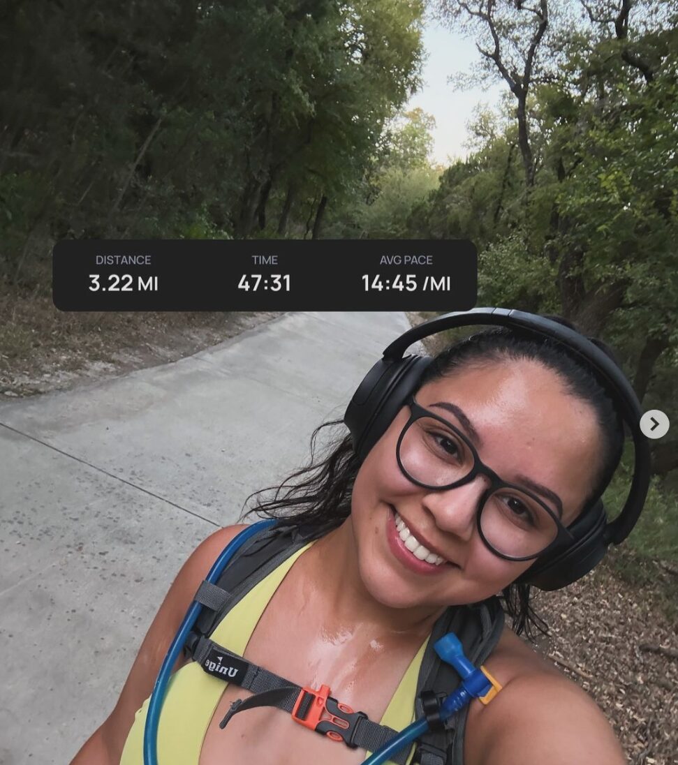proud-women-selfie