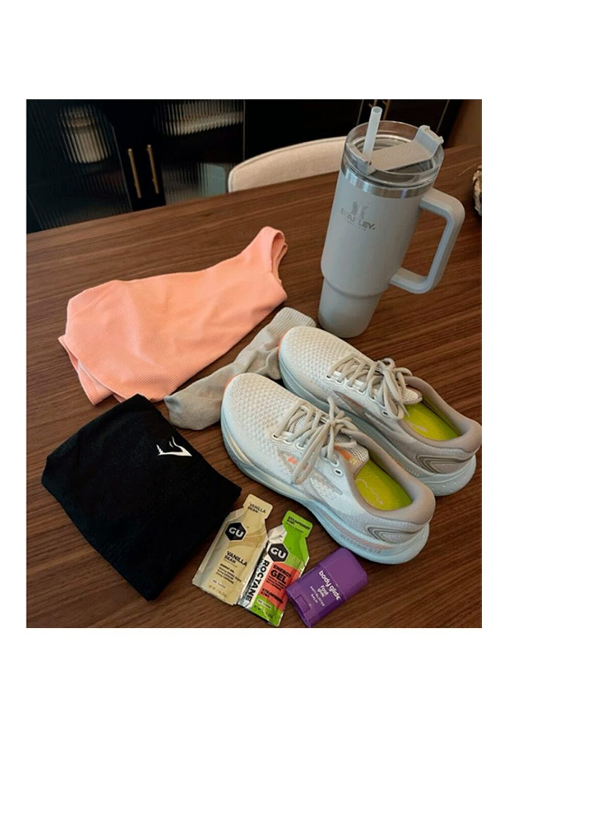 running-outfit-on-table